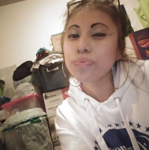 Meet your Posher, Iris